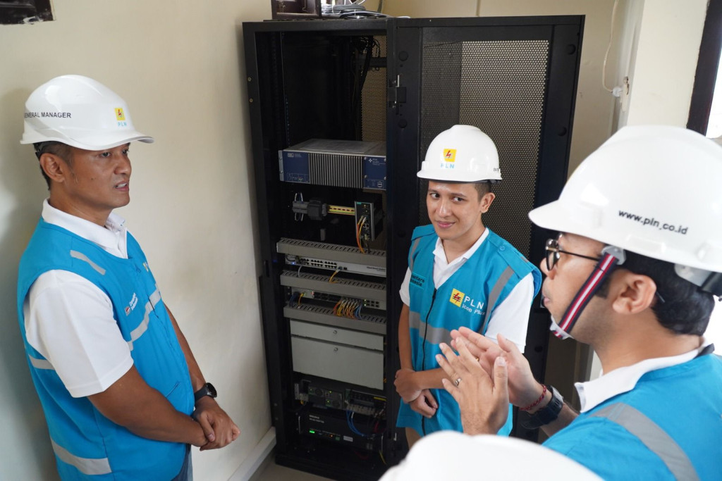 PLN Operasikan Smart Microgrid Nusa Penida, Pulau Wisata Kini Jadi Pionir Energi Hijau Digital