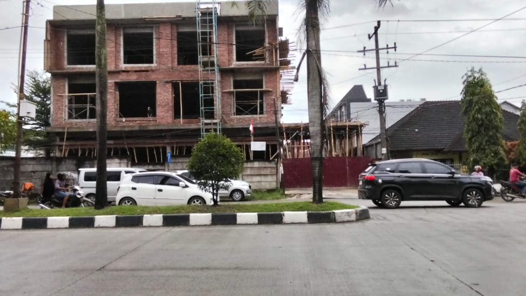 Bangunan Mewah di Jalan Kapten Muslim Medan Diduga Tidak Sesuai PBG
