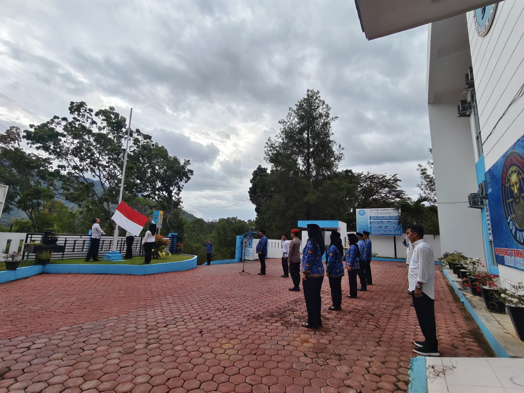 BNNK Madina Gelar Upacara Peringatan 10 Nopember Tahun 2025 di Halaman Kantor BNN