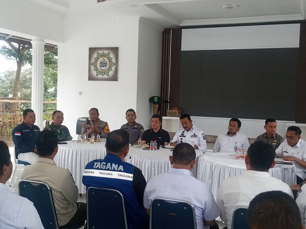 Bupati Bersama Forkopimda  Madina Tetapkan Status Tanggap Darurat Bencana 14 Hari