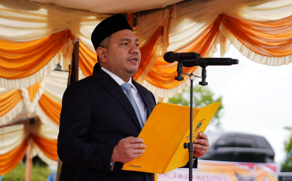 Bupati Pakpak Bharat Pimpin Upacara Peringatan Hari Pahlawan 2025