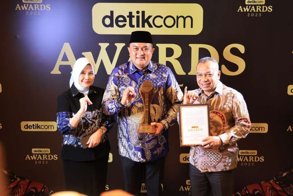 Bupati Rudy Susmanto Raih Nominasi Tokoh Pendorong Ekonomi Budaya di Detikcom Award 2025