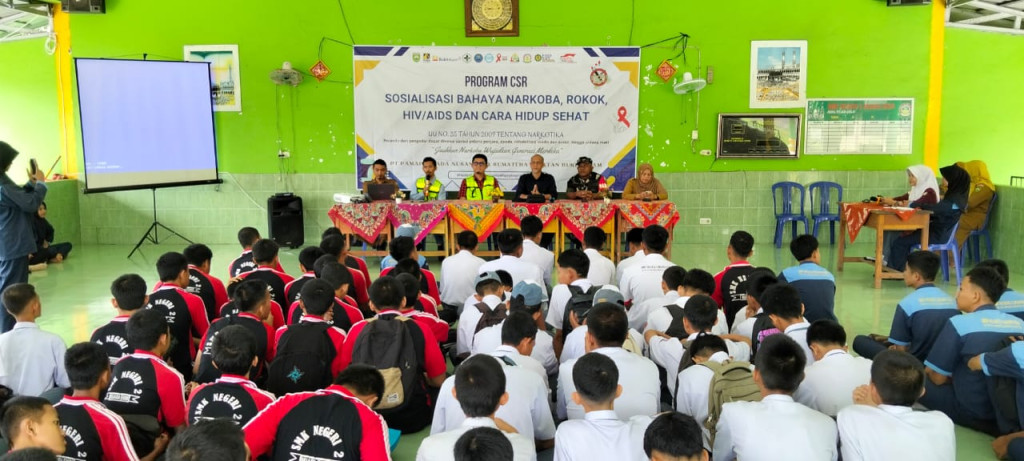 CSR PAMA SSBA Edukasi 200 Pelajar SMKN 2 Muara Enim soal Bahaya Narkoba, Rokok, dan HIV AIDS
