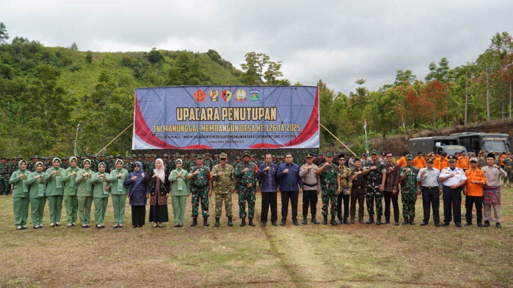 Danrem 042/Gapu Brigjen TNI Heri Purwanto Resmi Tutup TMMD Kodim 0417/Kerinci