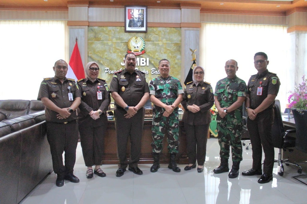 Danrem 042/Gapu Terima Audiensi Kajati Jambi, Perkuat Sinergi Penegakan Hukum dan Stabilitas Daerah