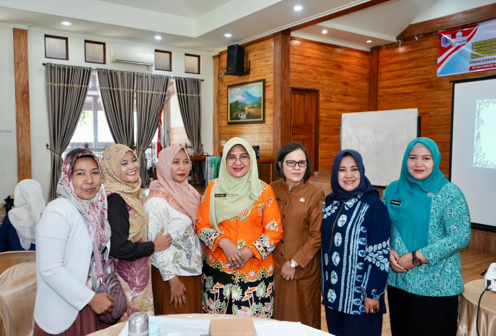Dekranasda Kota Binjai Dorong UMKM Lewat Pelatihan Batik Motif Rambutan