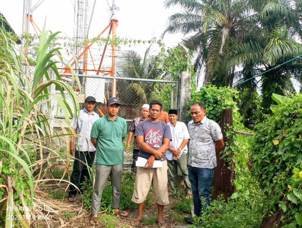 Diduga Belum Kantongi IMB, Warga Tolak Tower BTS Berdiri Ditengah Pemukiman