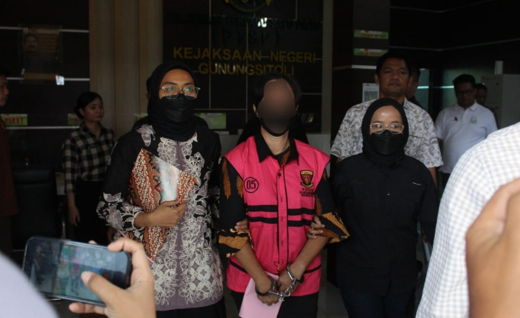 Diduga Korupsi Rp500 Juta, Kaur Keuangan Desa Tuhegeo II Ditahan Kejari Gunungsitoli