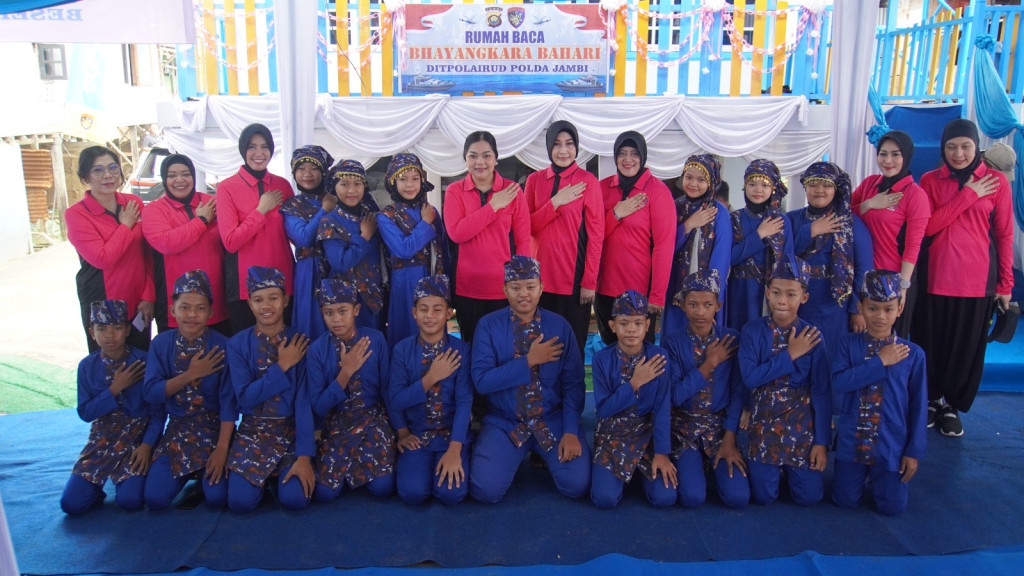 Ditpolairud Polda Jambi Resmikan Rumah Baca “Bhayangkara Bahari” di Kampung Pulau Pandan