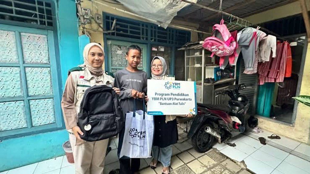 Dukungan Pendidikan bagi Generasi Penerus Bangsa,YBM PLN UP3 Purwakarta Hadirkan Senyum untuk Asep