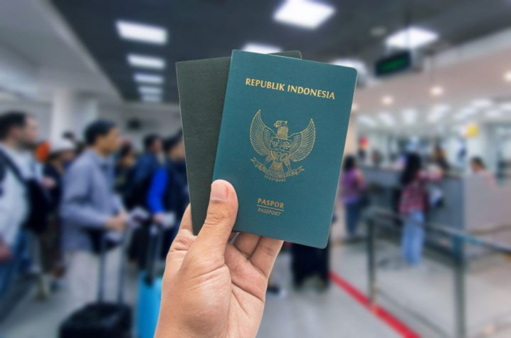 Fitur Baru Paspor RI: Halaman Visa Kini Bercahaya di Bawah Sinar UV