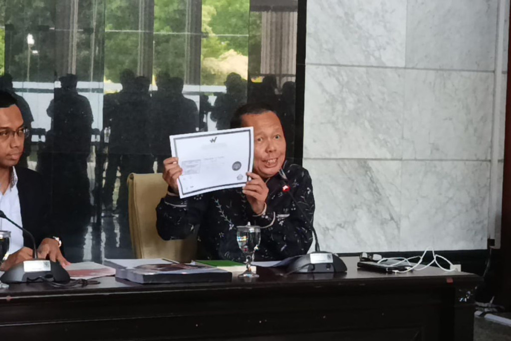 Hakim Arsul Sani Bantah Tuduhan Ijazah Doktor Palsu dalam Laporan Aliansi Masyarakat Konstitusi