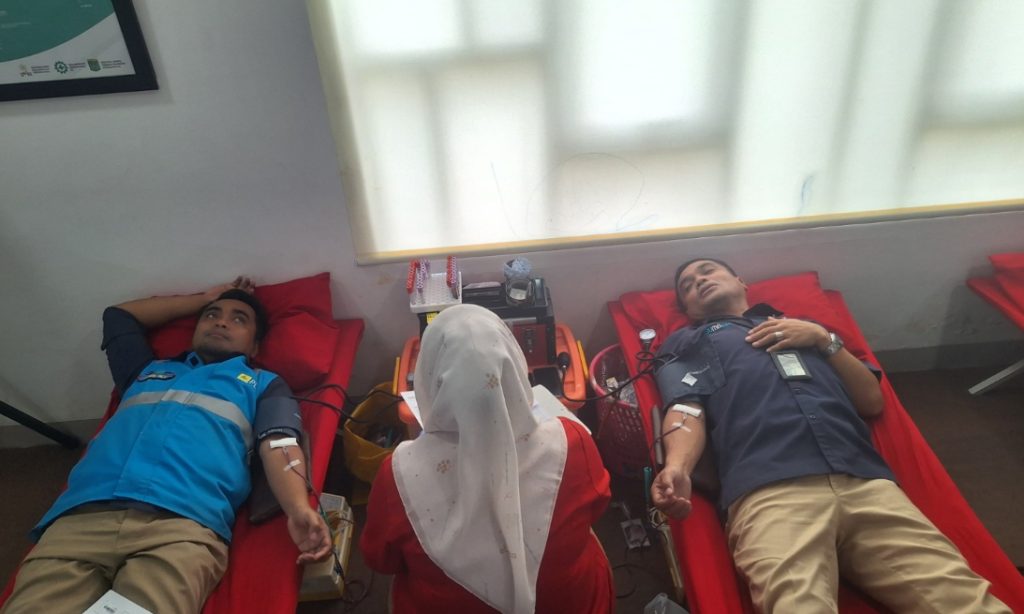 Hari Listrik Nasional ke-80, PLN Gunung Putri Gelar Donor Darah Bersama PMI Bogor