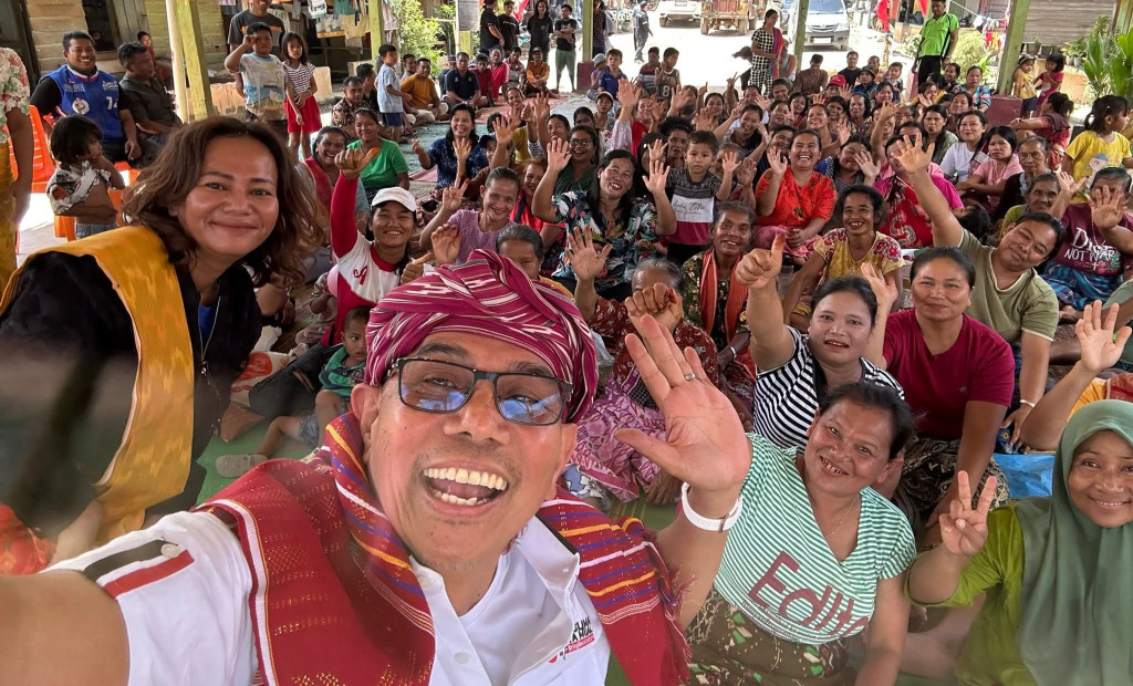 Hinca Pandjaitan: Desa Bukit Makmur Karo Merdeka Sinyal dan Nataru
