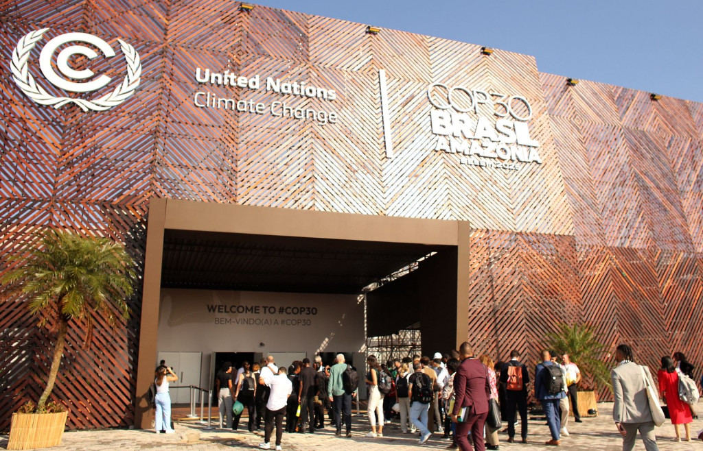 Indonesia Tegaskan Komitmen di COP30, PLN Siap Pimpin Transisi Menuju NZE 2060