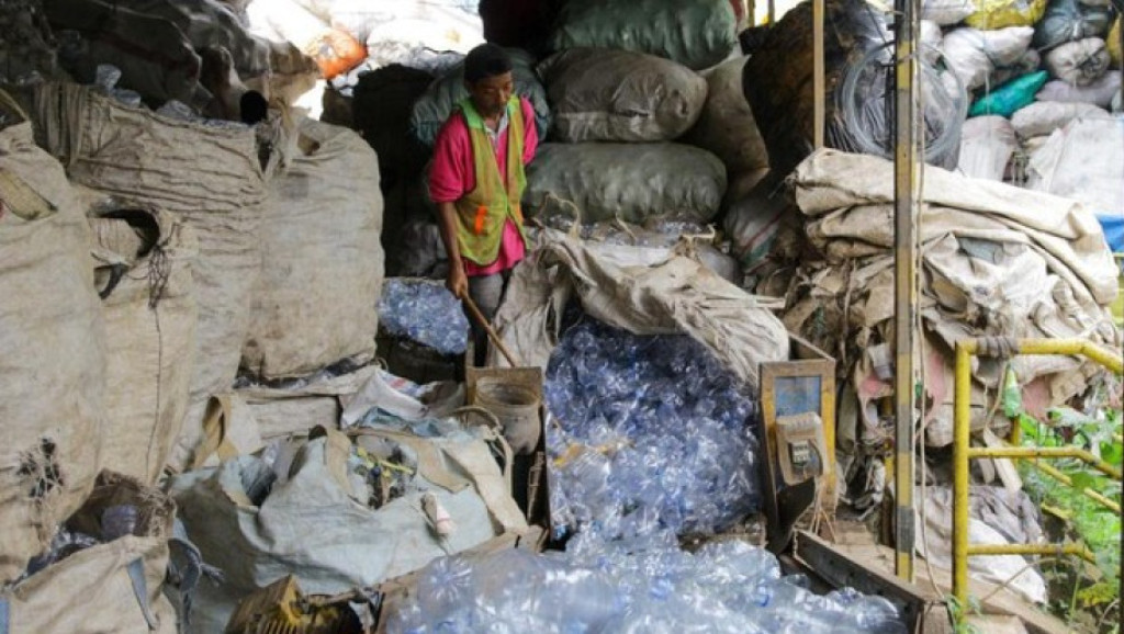 Inovasi Hijau di Tangsel: Koperasi Pemulung Berdaya Olah Sampah Jadi Peluang Emas