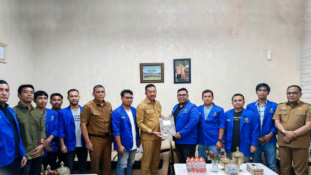 Jelang Musda, KNPI Serahkan Mandat Karateker ke Bupati Madina, Sekaligus Silaturrahmi