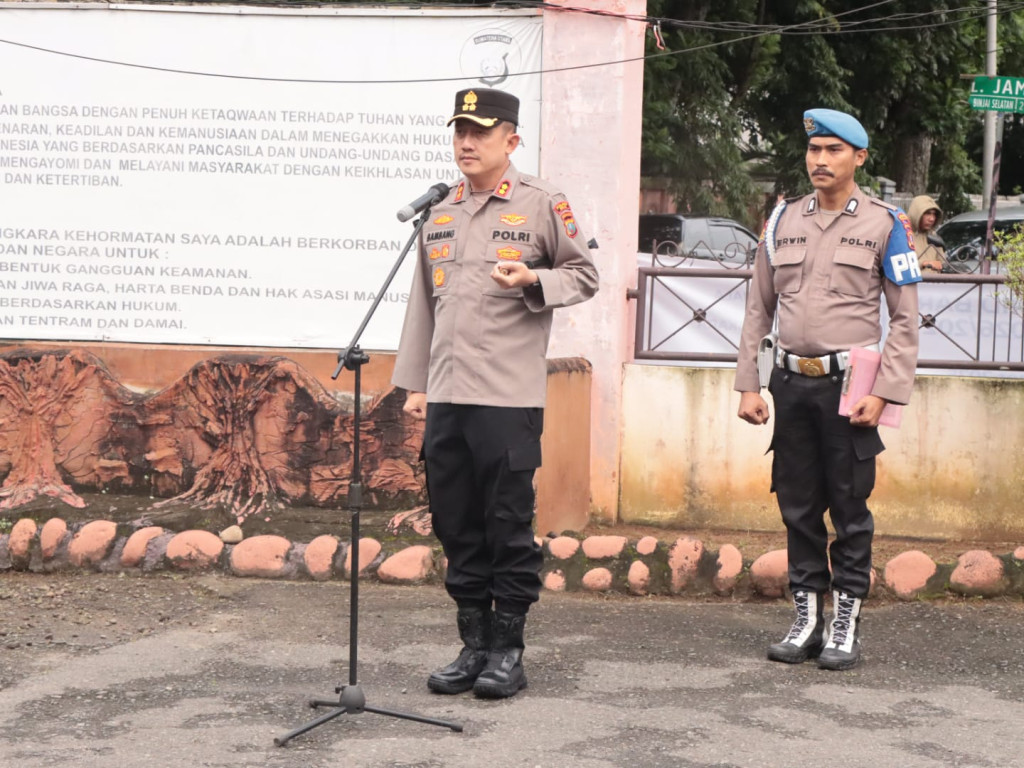 Kapolres Pimpin Apel Pagi di Polsek Binjai Selatan