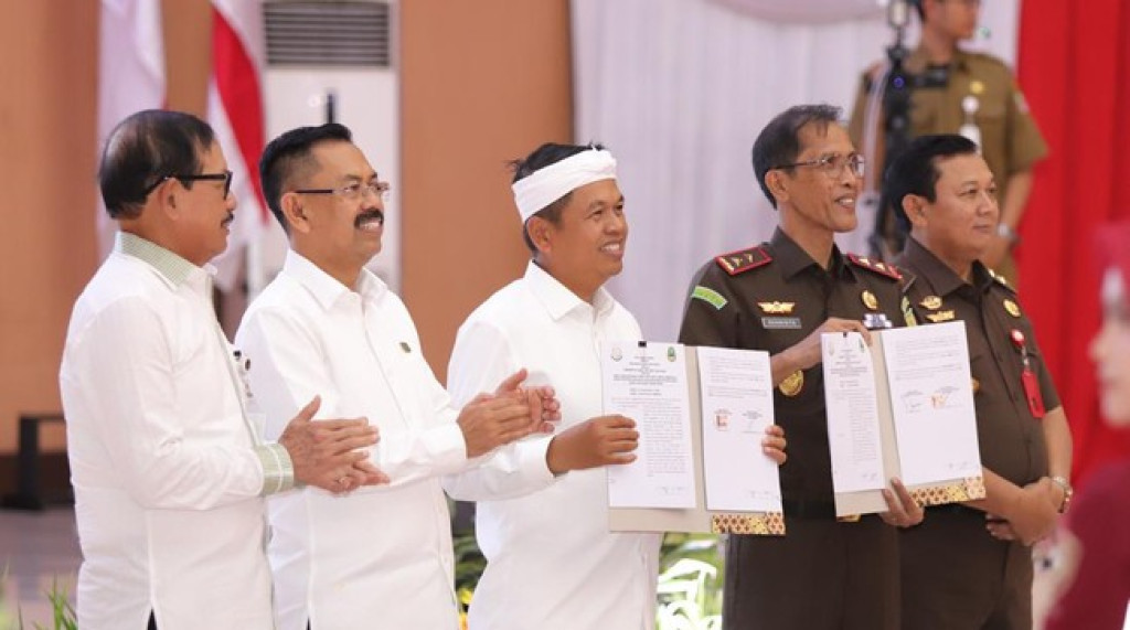 Kejagung Teken MoU Dengan Pemprov Jabar: Ancam Pidana Sosial Bersihkan Tempat Ibadah hingga Panti