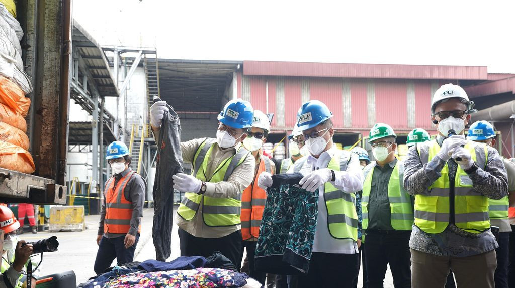 Kemendag Musnahkan 500 Balpres Baju Bekas Ilegal