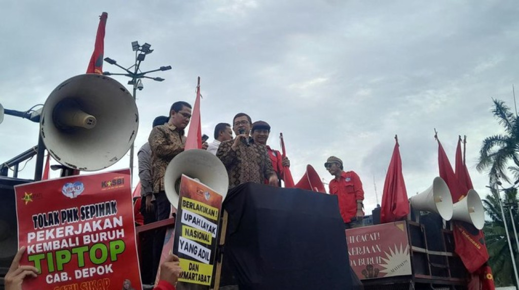 Ketua BAM DPR Aher Temui Massa Buruh, Setuju Ubah UU Ketenagakerjaan