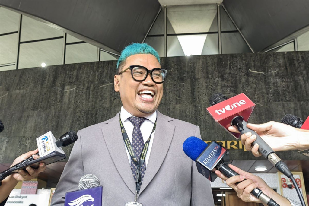 MKD Kembalikan Status Uya Kuya, Nafa Urbach Justru Disanksi