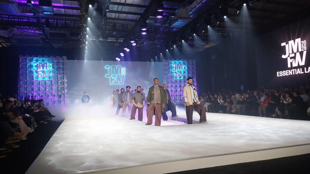 NEU Men di Panggung JMFW 2026: Padukan Wastra Lokal, Fesyen Pria Kasual, dan Pemberdayaan Komunitas