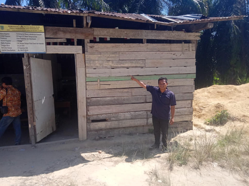 Pembangunan SDN 017 Balam Sempurna Kota Terhenti, Guru Keluhkan Minimnya Fasilitas Sanitasi ‎