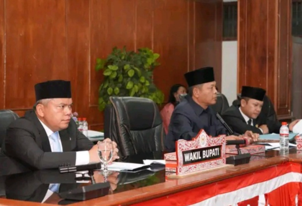 Pemkab Tapanuli Utara Bersama DPRD Setujui Raperda Pembentukan Perangkat Daerah