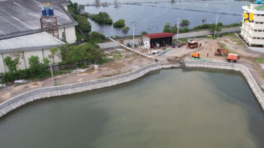 Penanganan Banjir Jalan Nasional Semarang-Demak: Kementerian PU Bangun Sodetan Darurat Kaligawe Sepanjang 227 Meter, Alirkan Air ke Kolam Retensi Terboyo