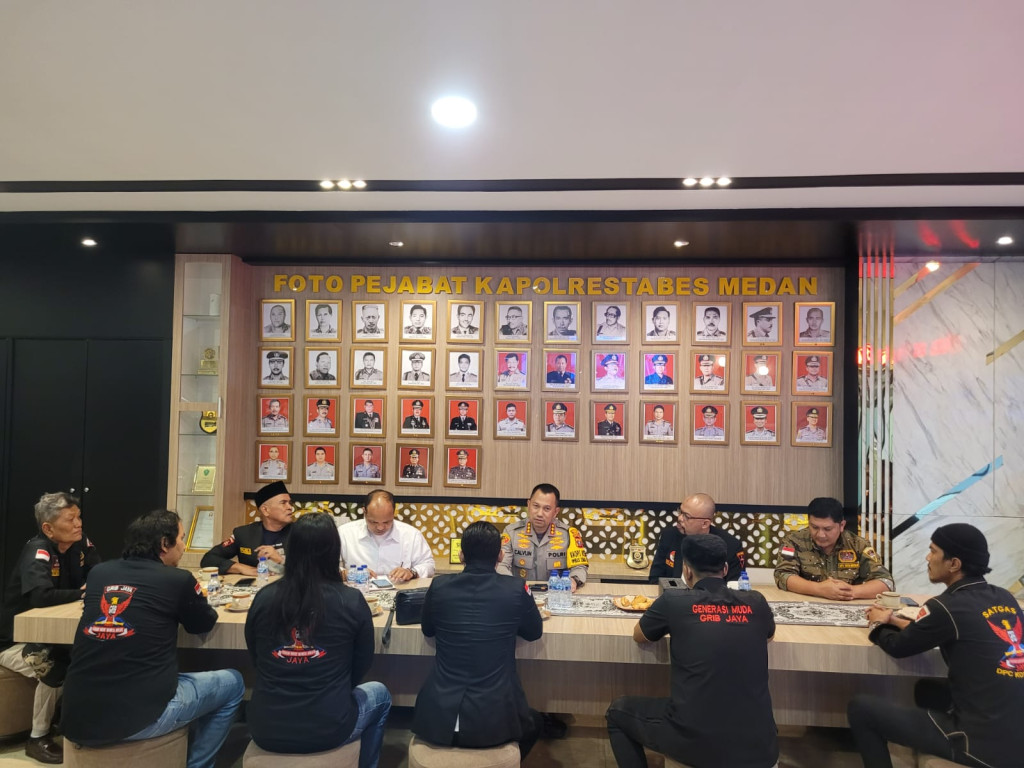 Pertegas Pembinaan Ormas, Kapolrestabes Medan Terima Audiensi DPC GRIB Jaya