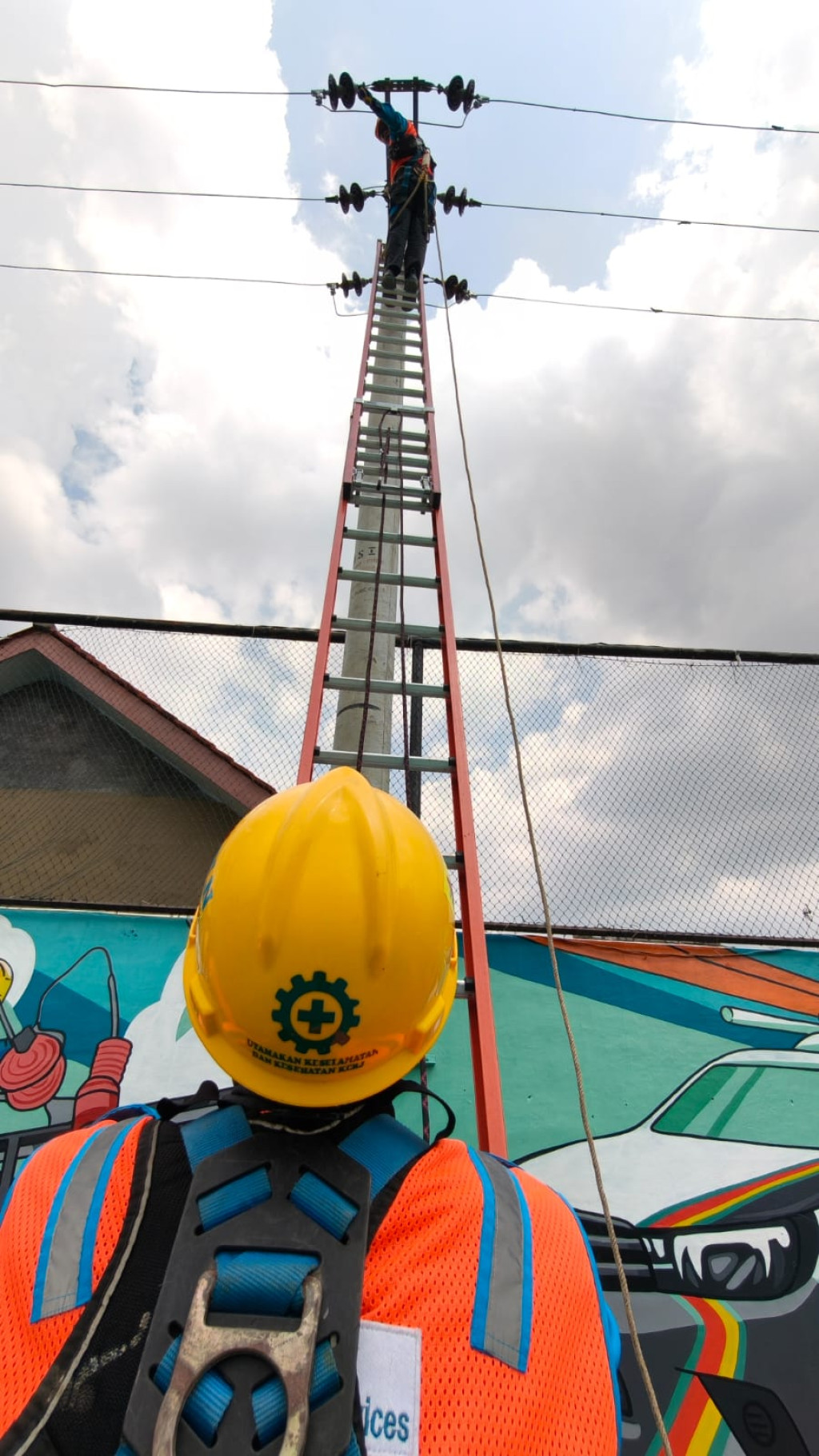 PLN Gunung Putri Lakukan Grebek Penyulang, Wujud Komitmen Tingkatkan Keandalan Listrik Pelanggan