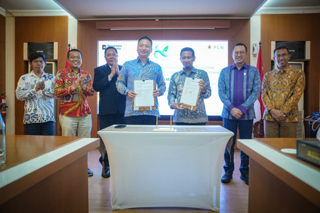 PLN Tegaskan Komitmen Dukung Pertumbuhan Industri Lewat Penandatanganan PJBTL di HLN ke-80
