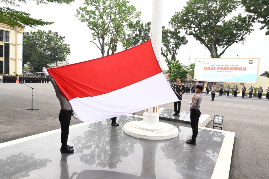 Polda Jambi Gelar Upacara Peringatan Hari Pahlawan Tahun 2025
