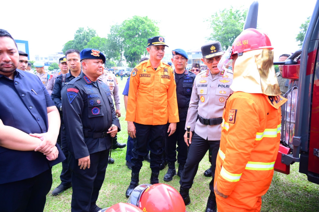 Polda Jambi menggelar Apel Gelar Pasukan dalam rangka tanggap Darurat Bencana Hidrometeorologi