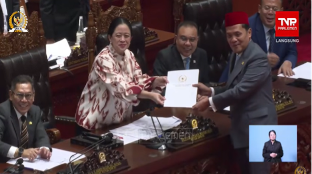 Rapat Paripurna DPR Sahkan RKUHAP Jadi Undang-Undang