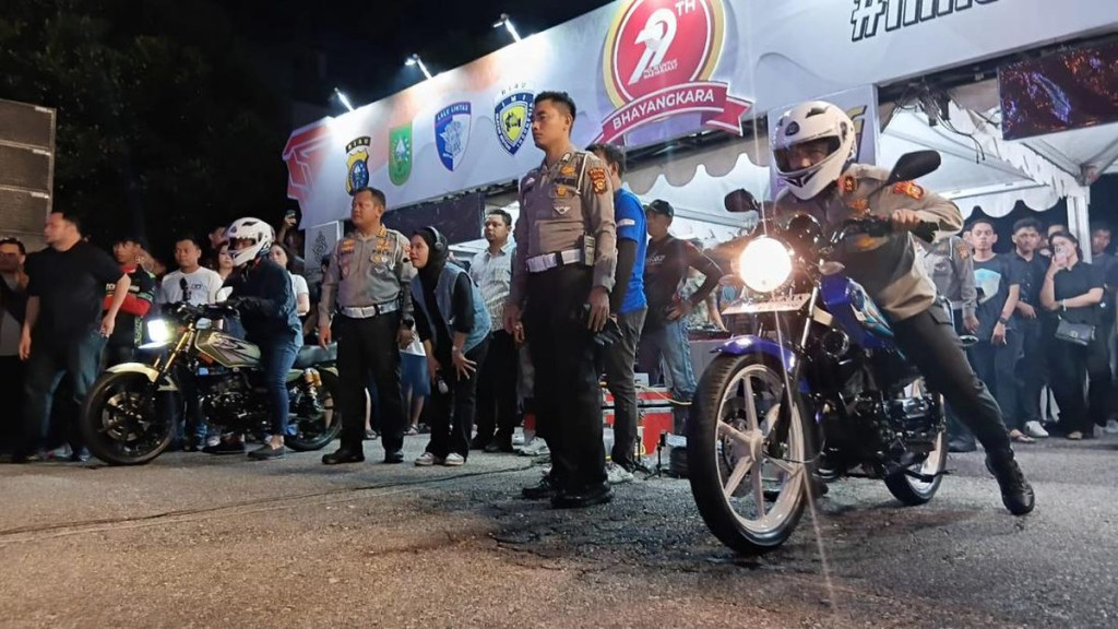 Ribuan Warga Padati Drag Bike Polda Riau, Upaya Hapus Balapan Liar di Jalanan