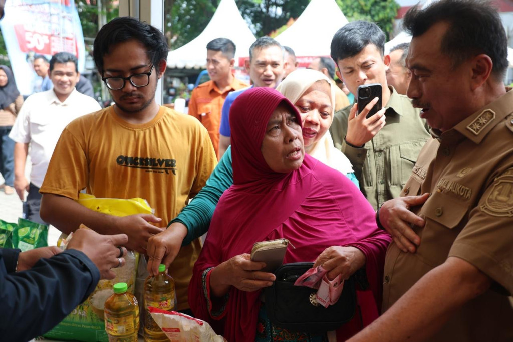 Ringankan Beban Rakyat, Harris Bobihoe Harap Operasi Pasar Murah Mampu Tekan Inflasi