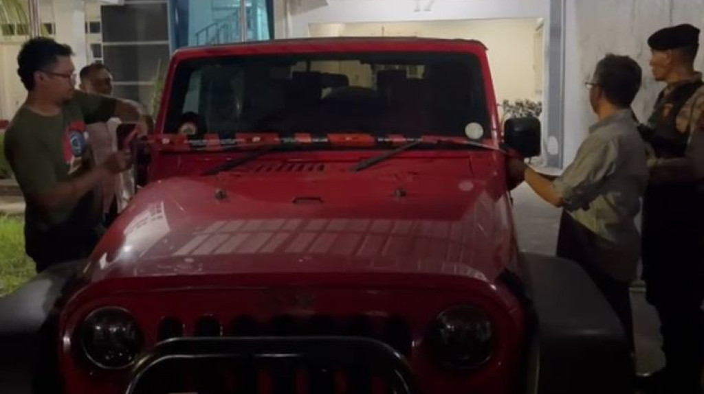 Geledah Rumah Direktur RSUD Ponorogo, KPK Sita Jam Tangan Mewah hingga Rubicon