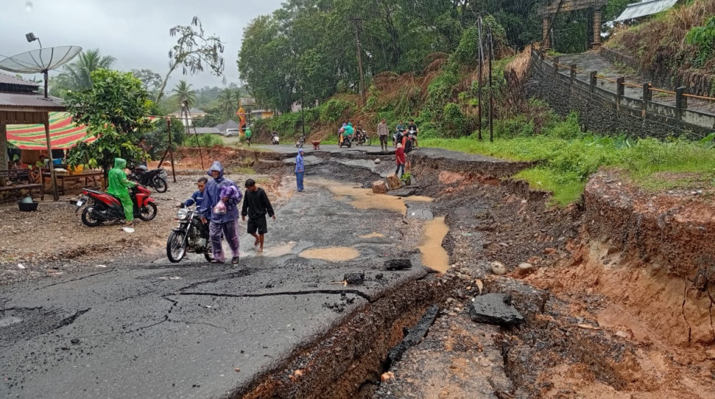 Selama 14 Hari Kedepan, Bobby Nasution Tetapkan Sumut Status Tanggap Darurat Bencana