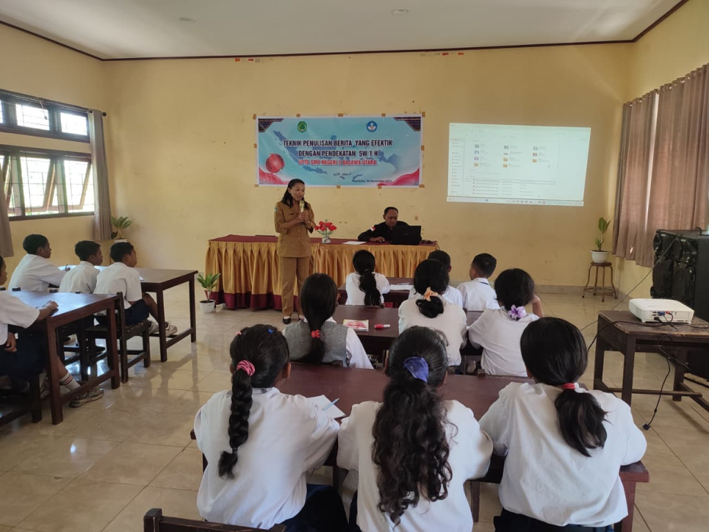 Tingkatkan Kemampuan Literasi, UPTD SPENDU Batara Gelar Teknik Pelatihan Penulis Berita