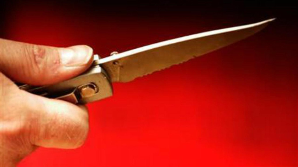 Todongkan Pisau, Pria Pemalak Pedagang Ayam Goreng Ditangkap Warga Bogor