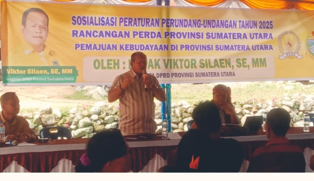 Viktor Silaen :  Guna Kemajuan Daerah, Desa Tomok Induk Dapat Di Usulkan Untuk Di Mekar kan