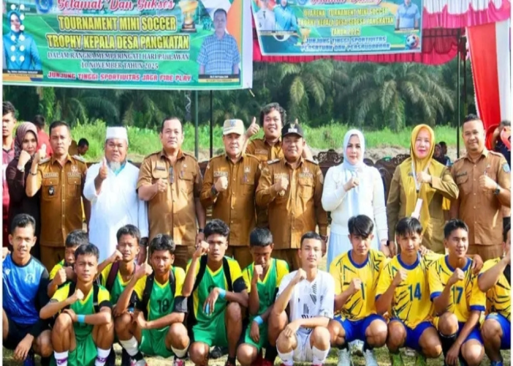 Wakil Bupati Labuhanbatu Resmikan Turnamen Mini Soccer Piala Kepala Desa Pangkatan