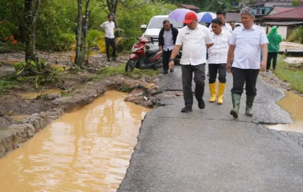 Wakil Bupati Tapanuli Utara Tinjau Sejumlah Lokasi Banjir dan Longsor di Tarutung