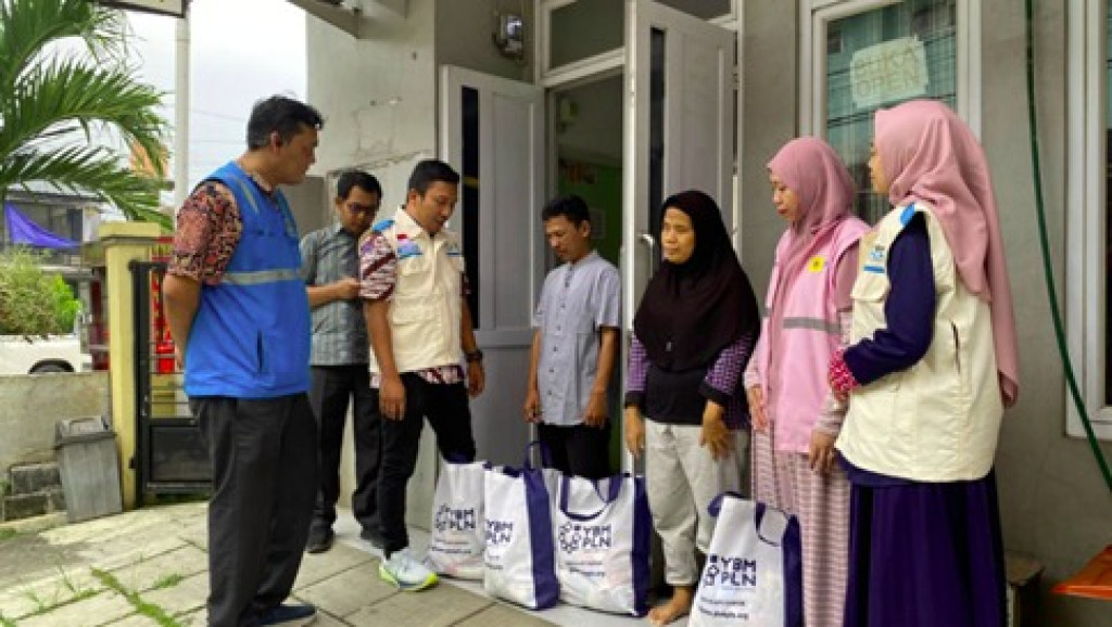 YBM dan PLN Wujudkan Kepedulian untuk Penyandang Tunanetra di Cibinong