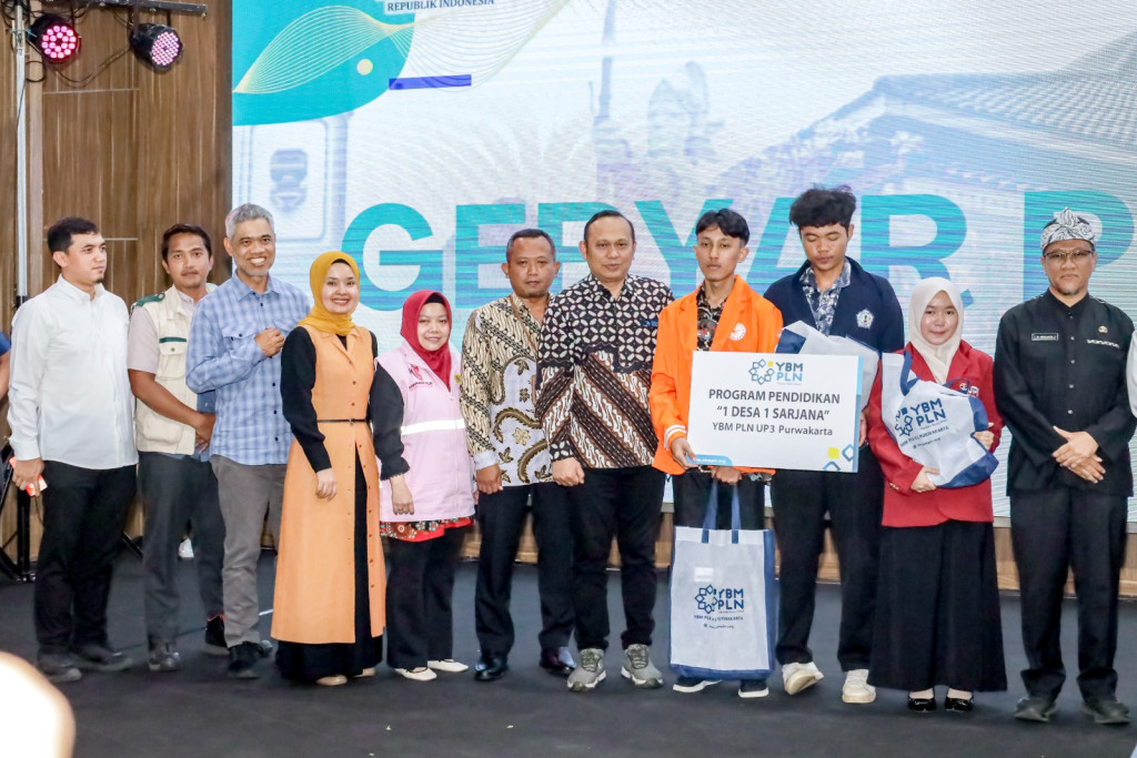 YBM PLN UP3 Purwakarta Turut Sukseskan Gelar Gebyar PKH 2025 “Satu Desa Satu Sarjana”