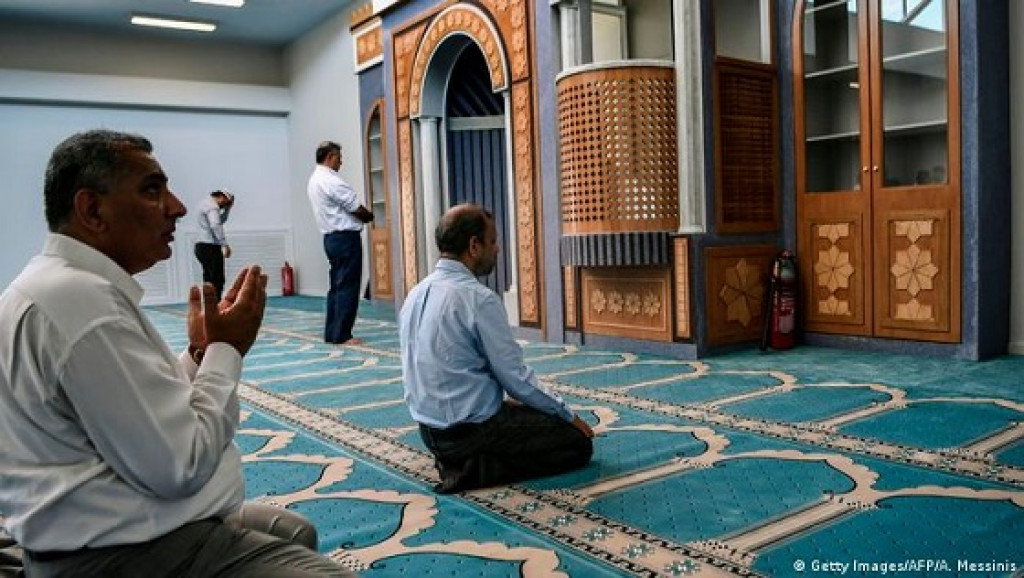 Minoritas Muslim di Yunani Tuntut Kepatuhan Negara dalam Hukum