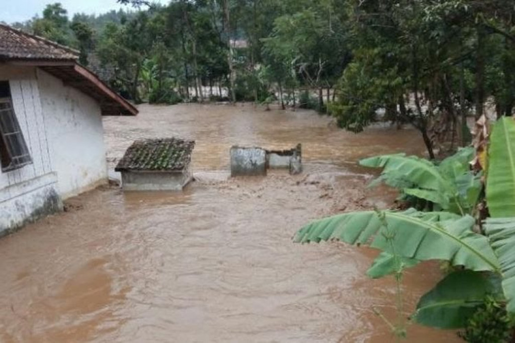 Waspada Longsor Dan Banjir Bandang Di Daerah Jabar Ini - Wahana News