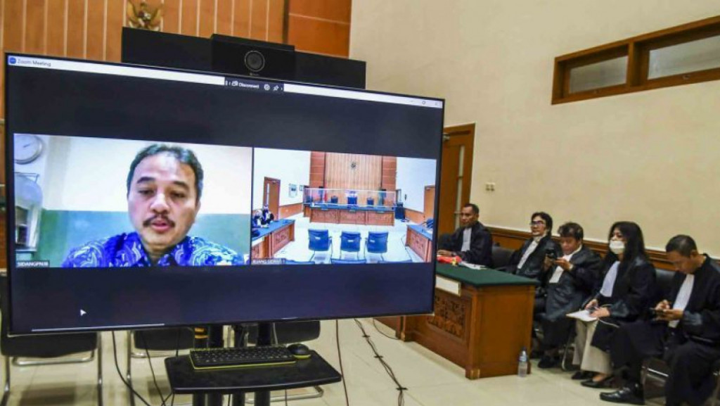 Roy Suryo Divonis 9 Bulan Penjara dalam Kasus Meme Stupa Borobudur